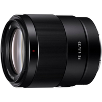 Sony 35mm f1.8 prime lens:&nbsp;was £630, now £385 at Amazon