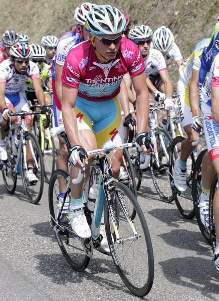 Race leader Alexandre Vinokourov (Astana) in the peloton during stage three.