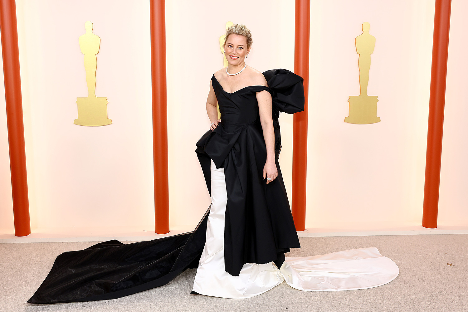 Elizabeth Banks on the Oscars 2023 95th Academy Awards red carpet in Los Angeles
