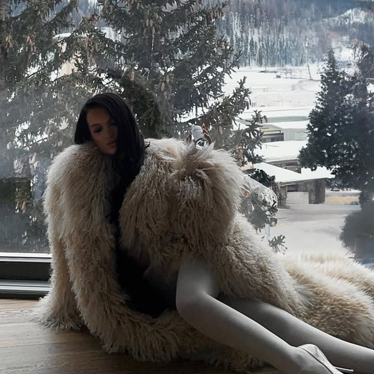 white heel trend winter 2025