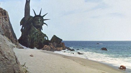 planet of the apes final scene