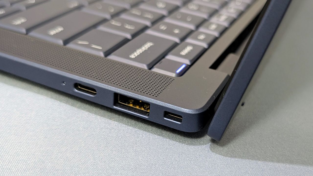 HP EliteBook X G2i laptop