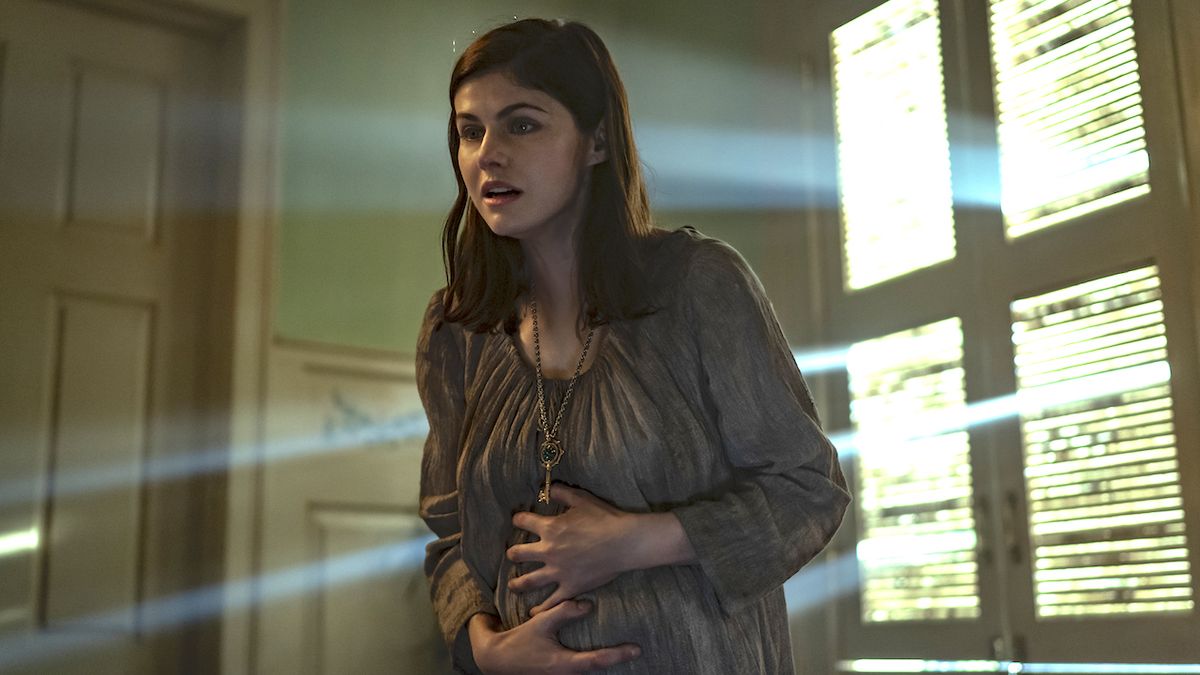 Alexandra Daddario&#039;s Rowan worried and clutching her stomach in Mayfair Witches&#039; Season 1 finale