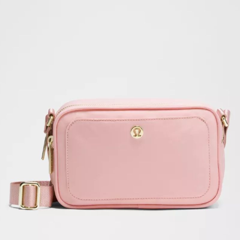 lululemon handbag
