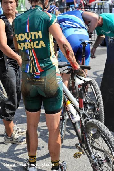 South Africa's Yolande Speedy crashed