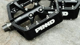 PINND CS2 flat pedal