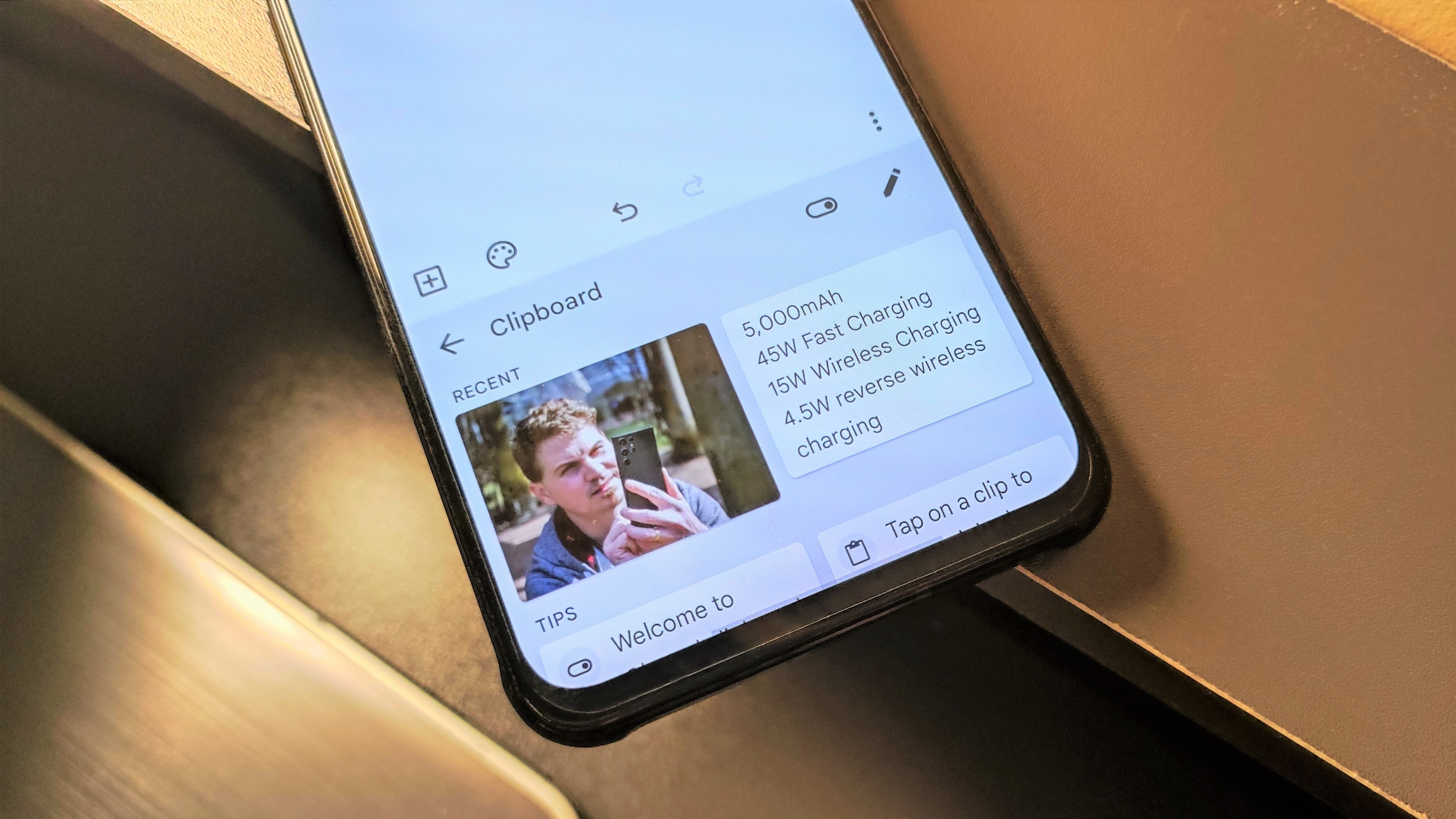 Share the clipboard to copy and paste across Galaxy devices