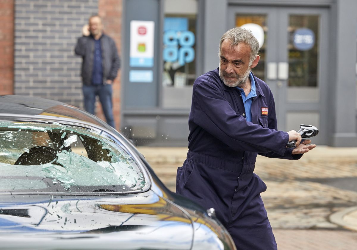 Kevin Webster can&#039;t take the pressure.