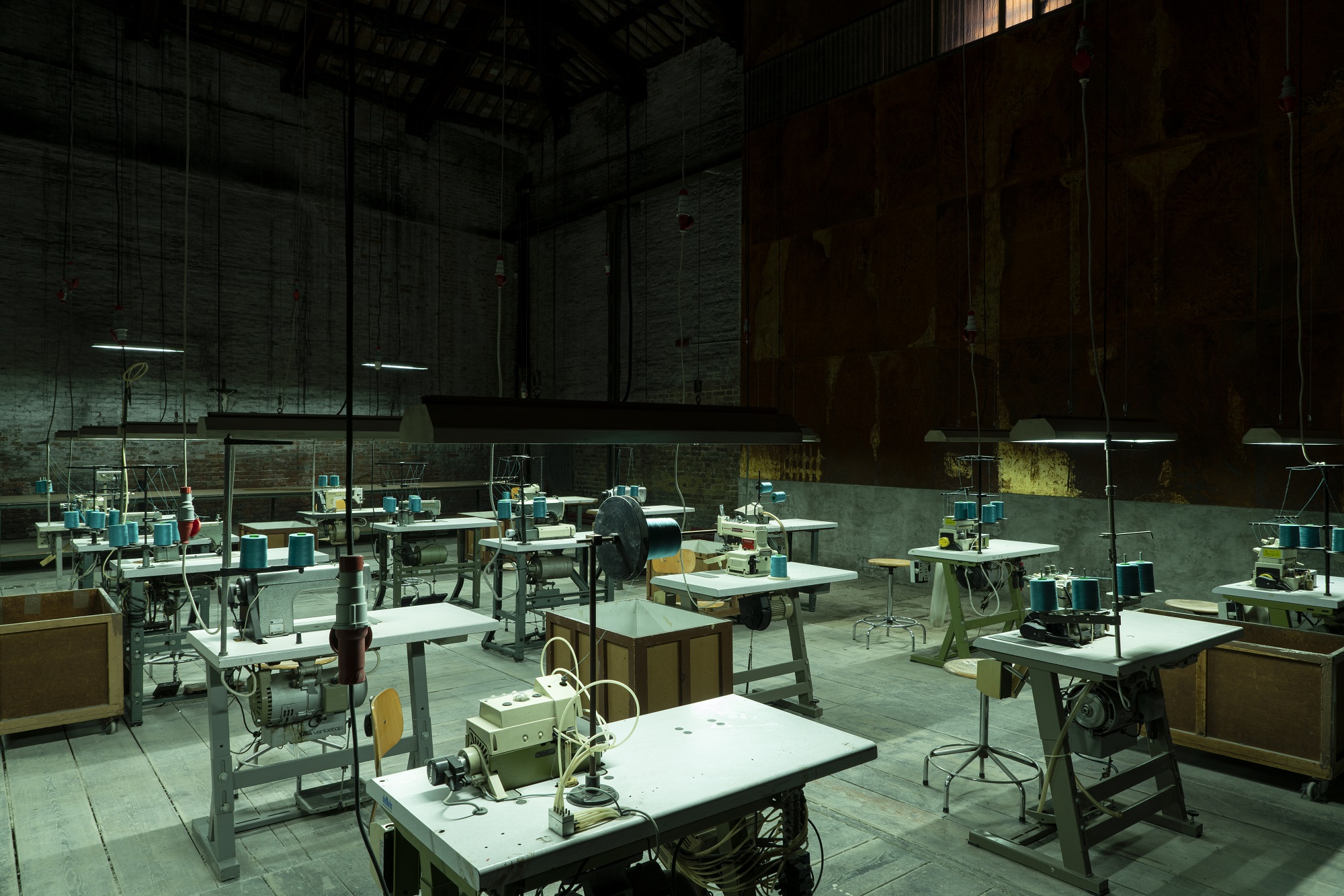 Sewing machines at the Italian Pavilion at the 59th Venice Biennale