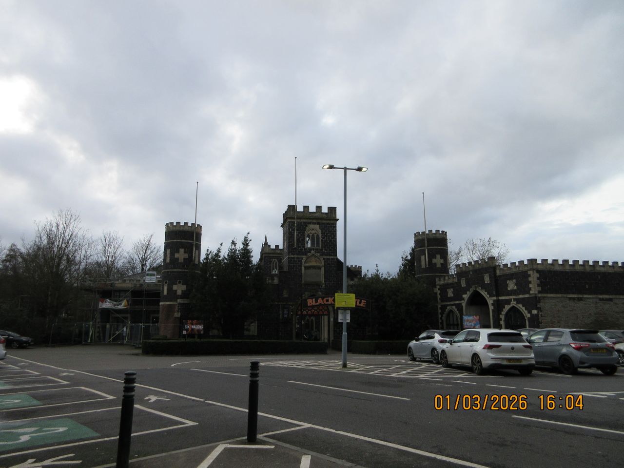 A photo taken on a Canon PowerShot Elph 360 HS A / IXUS 285 HS A compact camera