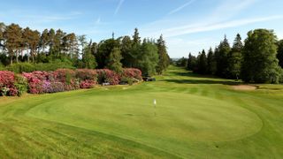 The ninth hole on the Hunting Course with the flowers in bloom