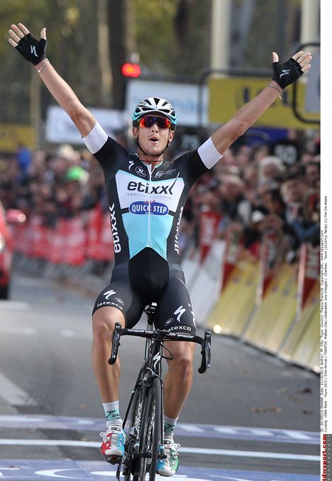 Matteo Trentin (Etixx Quickstep) wins Paris Tours 2015