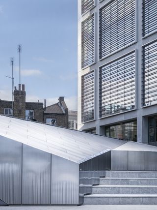 Images of the new Museum of Shakespeare and the surrounding urban quarter The Stage