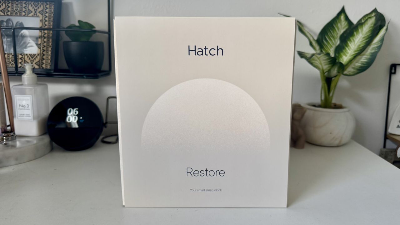 Unboxing of Hatch Restore 3