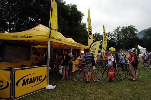Mavic assistance at the start village.