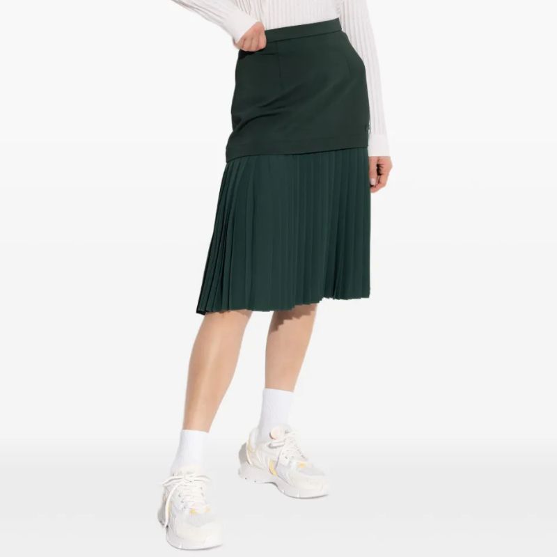 Lacoste logo-patch pleated skirt on model 
