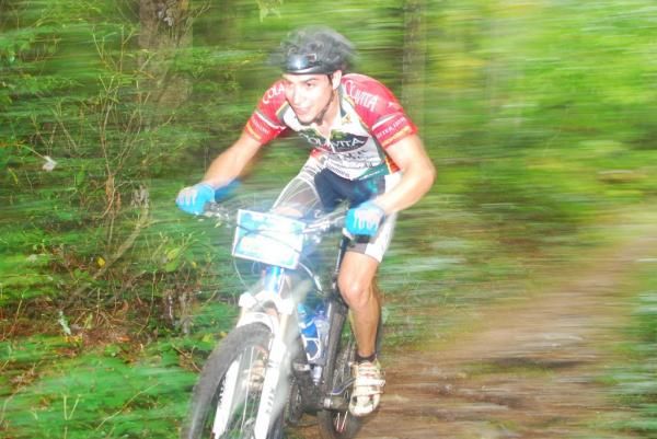 Local boy wonder Erik Jensen had a great ride drilling it on his home trails and sits just outside the top 10 on Wolf Ridge.