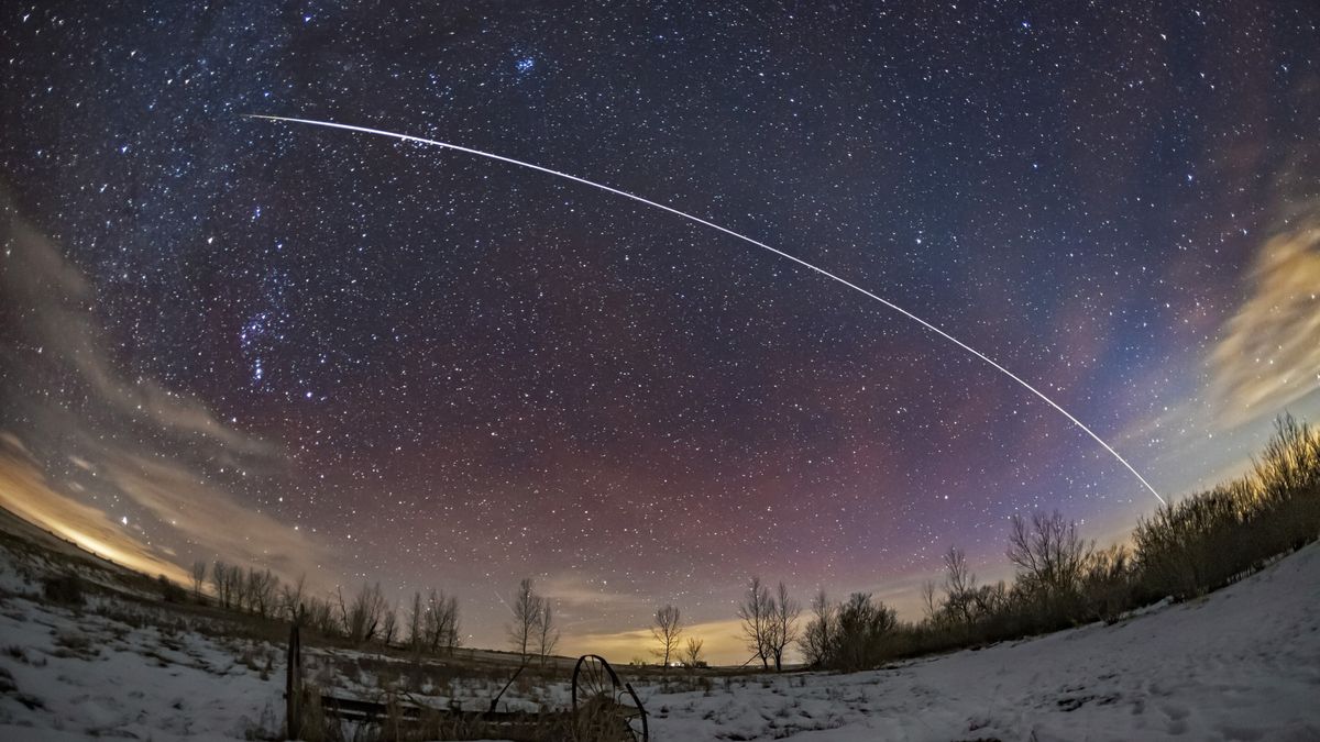 Could that be Santa’s sleigh? Early risers can spot the ISS from the UK this Christmas