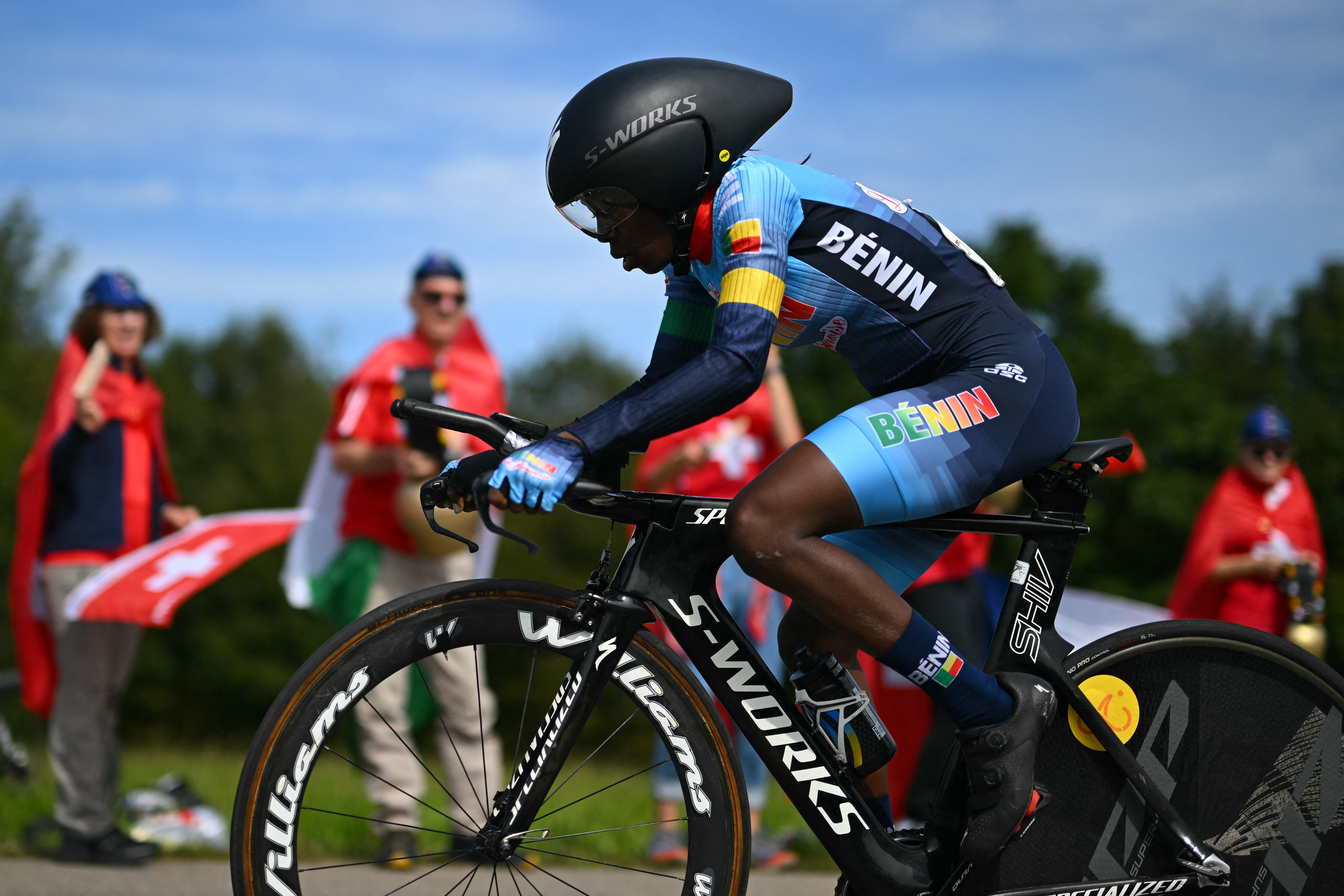 Benin&#039;s Hermione Ahouissou competes in the women&#039;s Elite Individual Time Trial cycling event, 29,9km from Gossau to Zurich, during the UCI 2024 Road World Championships, near Meilen, on September 22, 2024. (Photo by Fabrice COFFRINI / AFP)