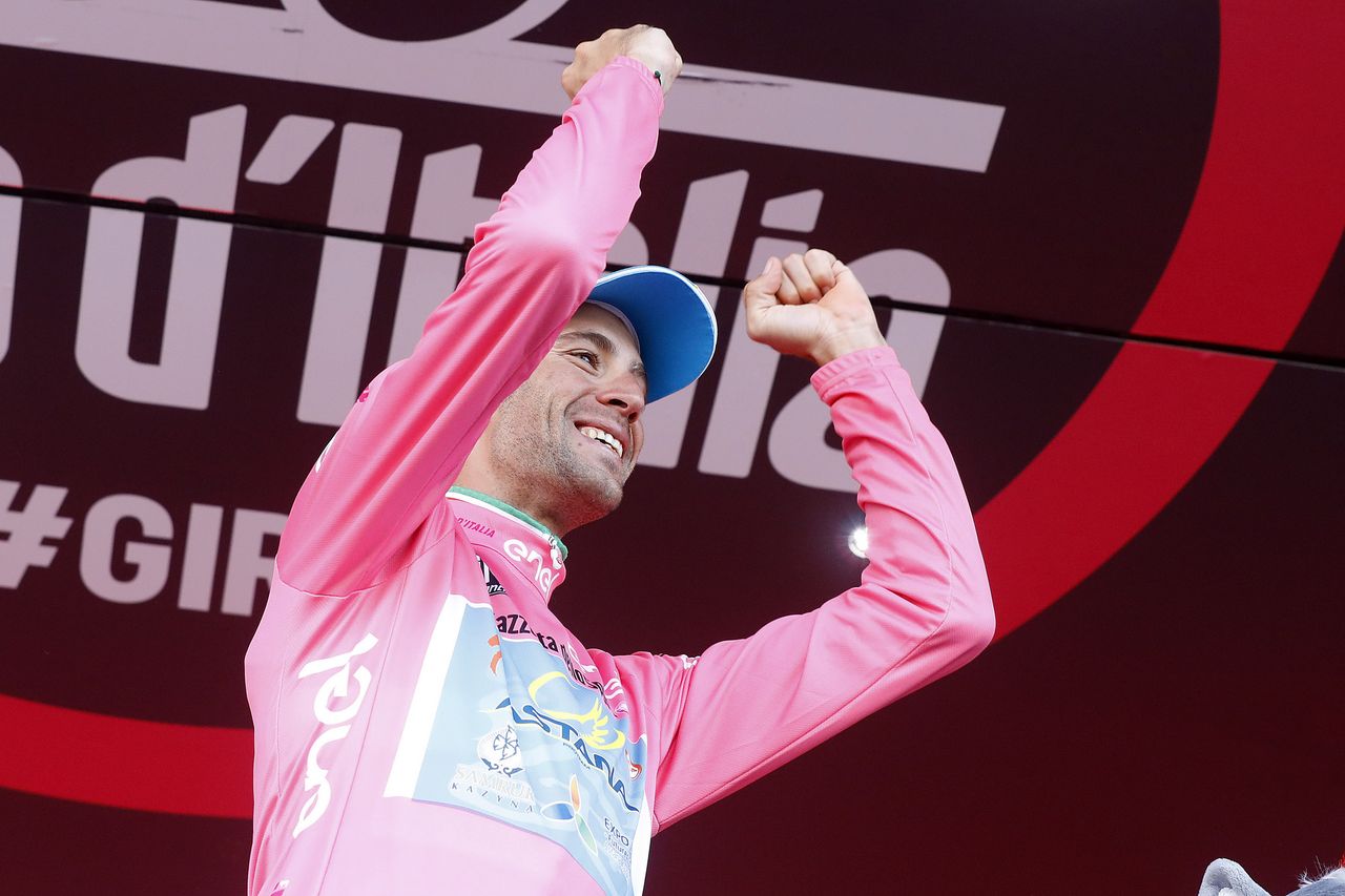 Vincenzo Nibali (Astana) in the maglia rosa