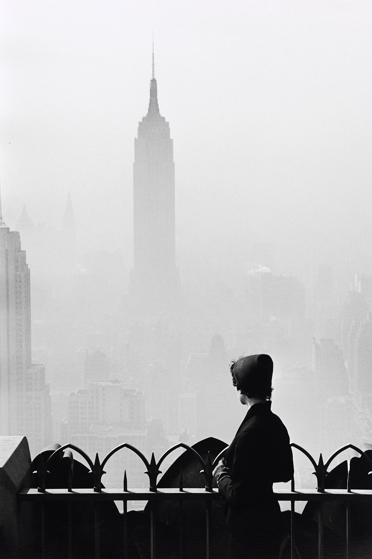 ELLIOTT ERWITT (1928&amp;ndash;2023) - Empire State, NYC 1955