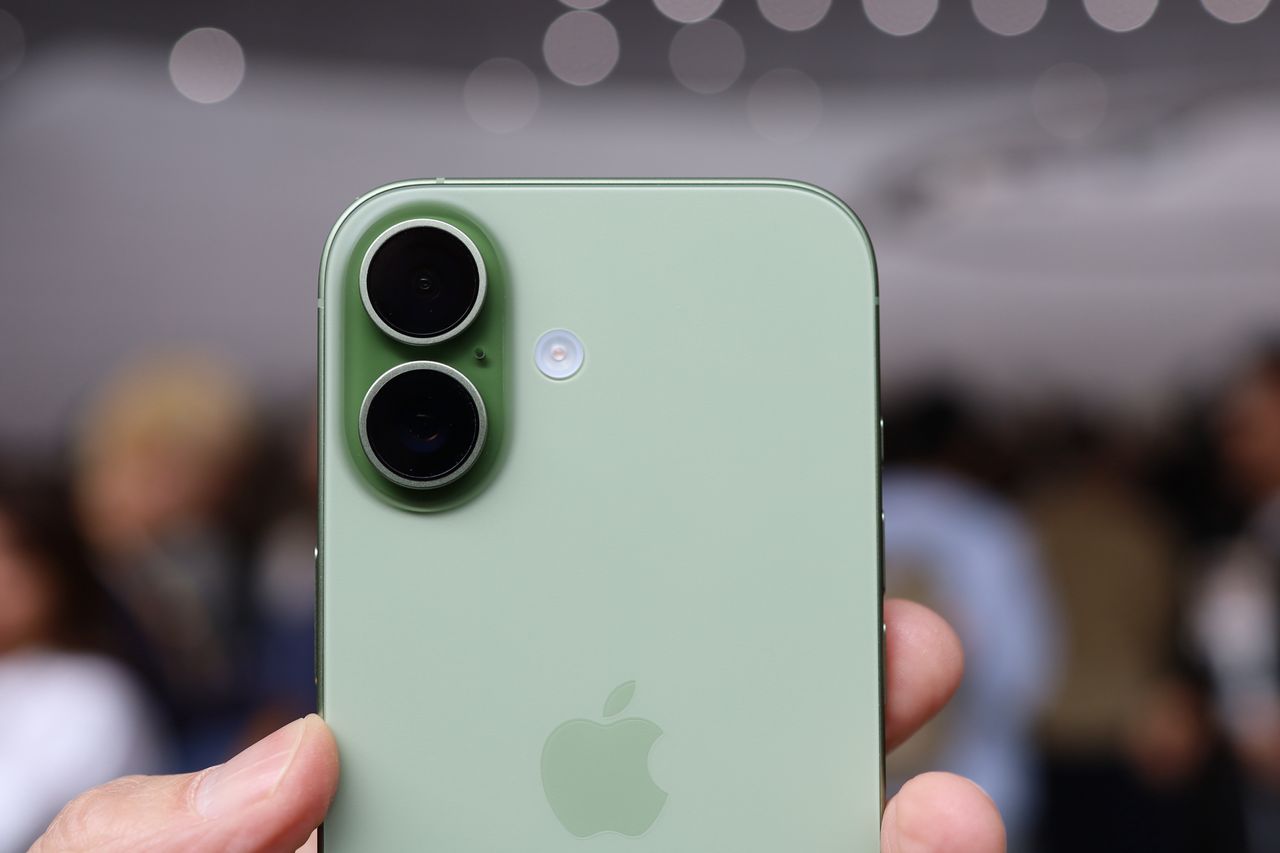 Best Black Friday iPhone deals 2025: I've hand-picked the biggest price cuts from Apple, Verizon, T-Mobile, and others