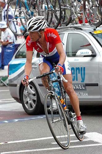 Michael Boogerd (Rabobank) rides up at his own tempo