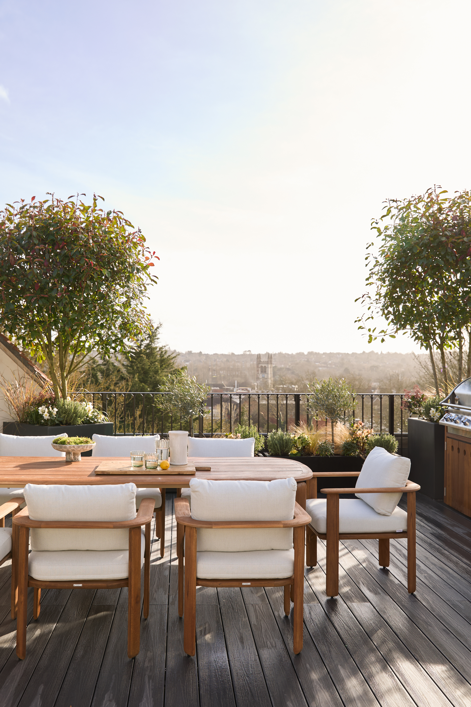 penthouse outdoor dining area