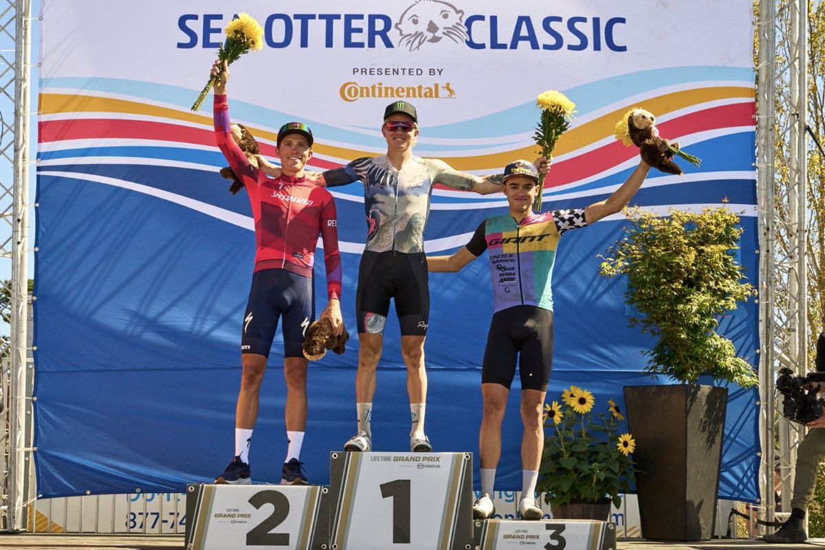 Life Time Grand Prix / Fuego XL 100KM at Sea Otter Classic