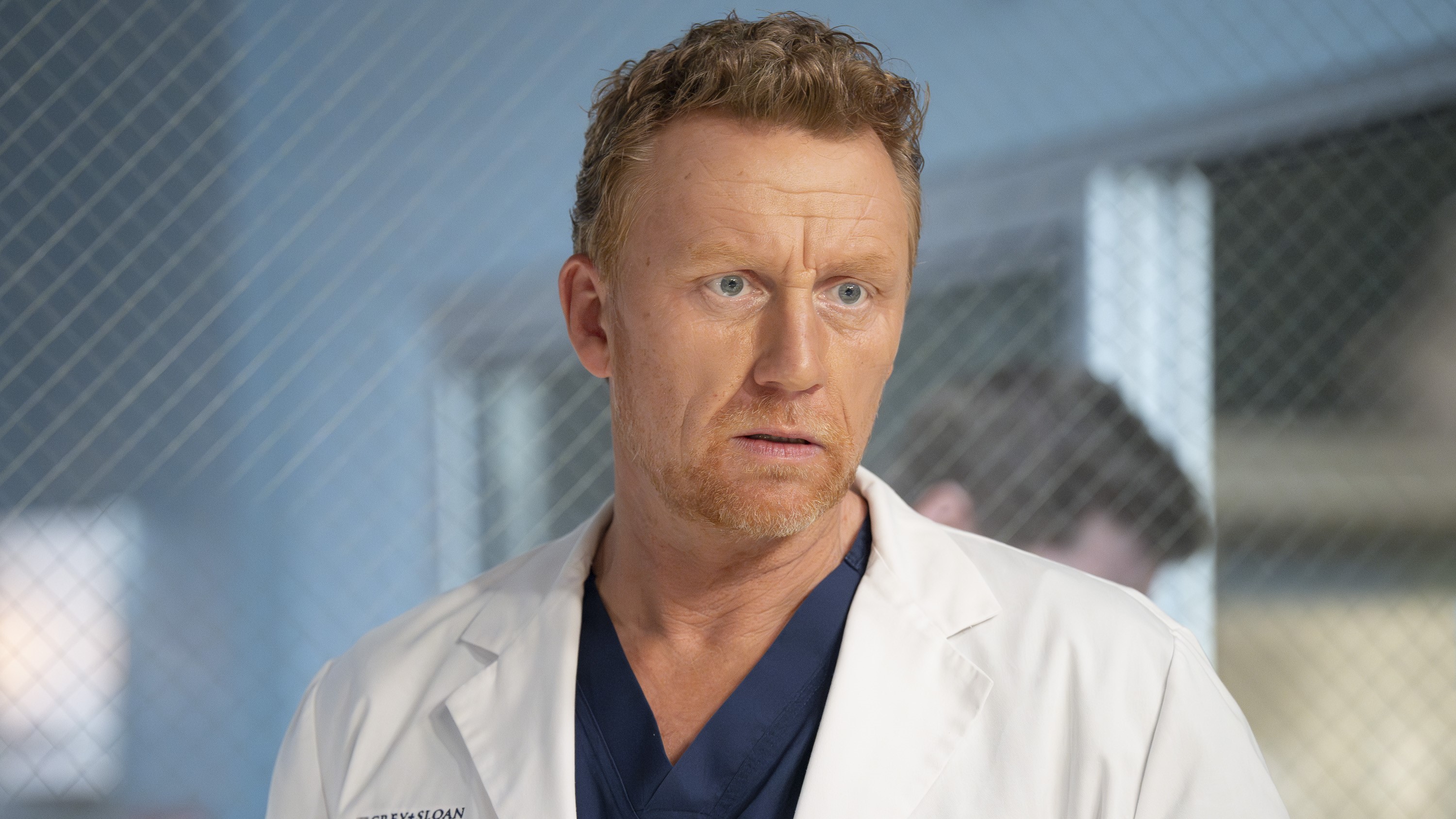 Kevin McKidd as Owen surprised in Grey&#039;s Anatomy season 21
