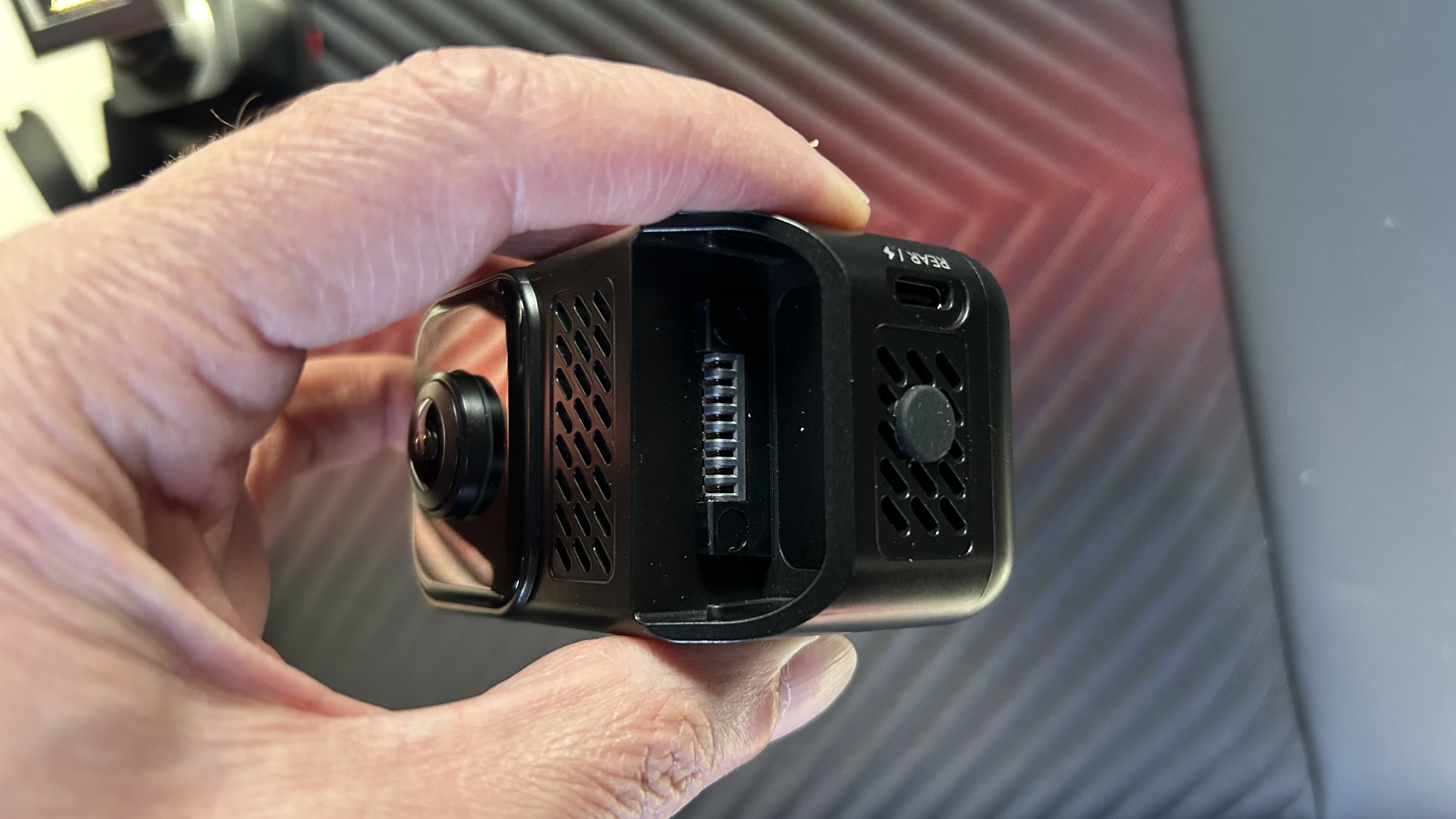 Vantrue E360 dash cam