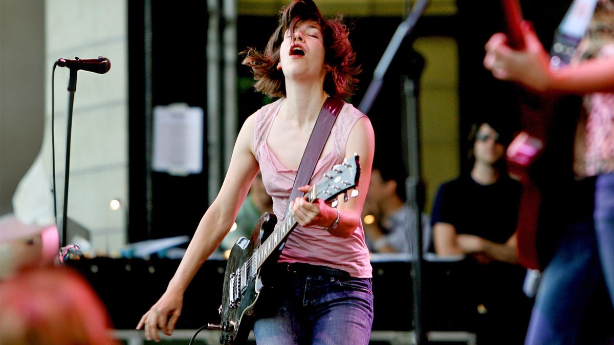 Sleater-Kinney&#039;s vocalist-guitarist Carrie Brownstein performs at the Lollapalooza music festival in Grant Park in Chicago, Illinois, Friday August 4, 2006. 