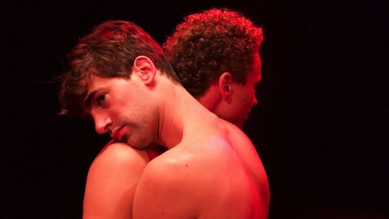 'Paris 05:59: Théo & Hugo'