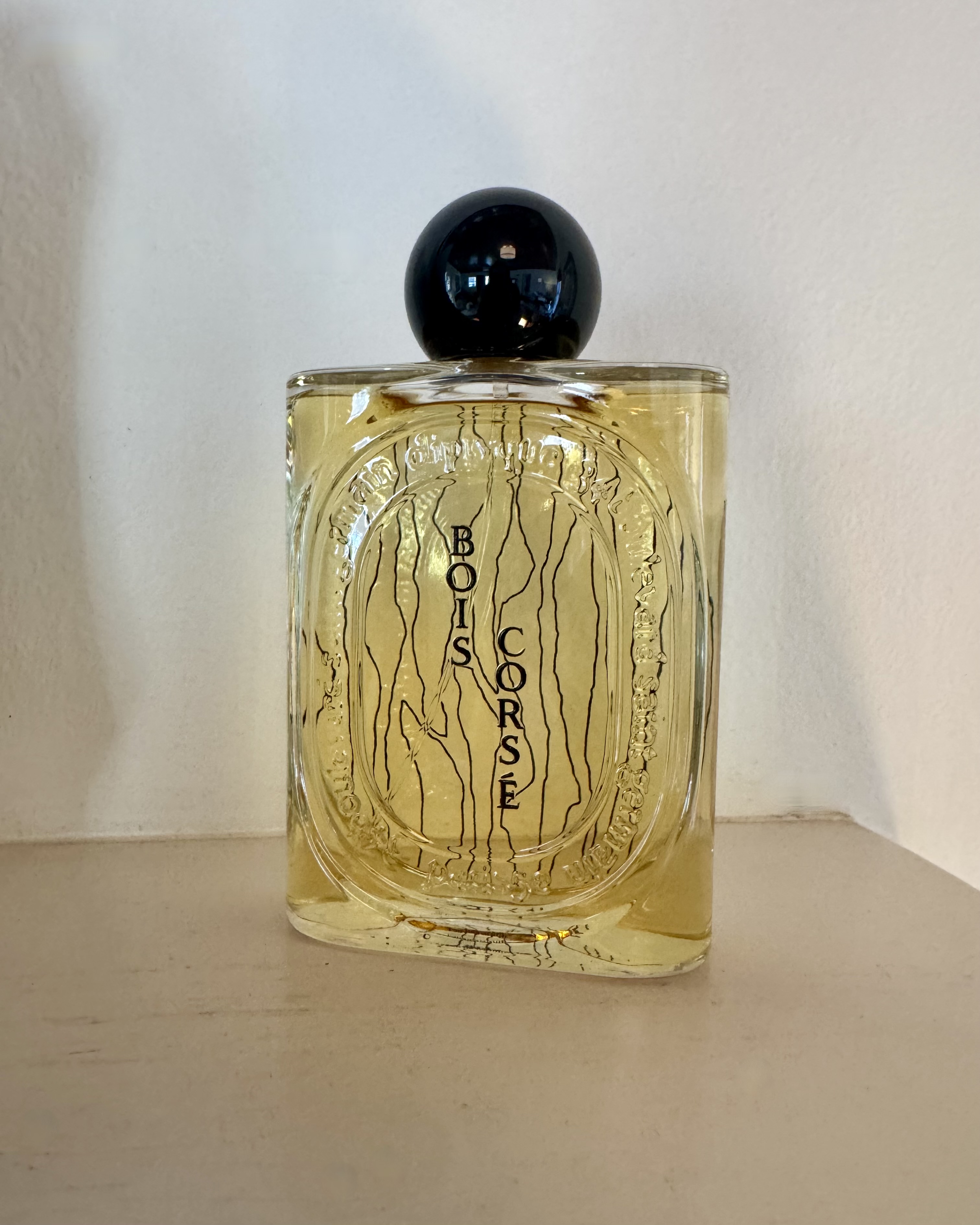 A bottle of Diptyque's Bois Cors&amp;eacute; EDP.
