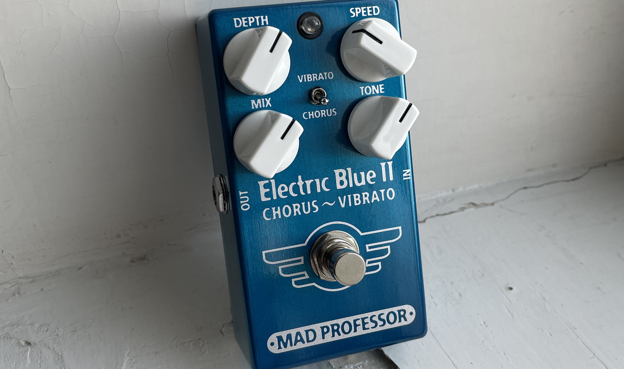Mad Professor Unveils New Electric Blue II Chorus, Vibrato Pedal 