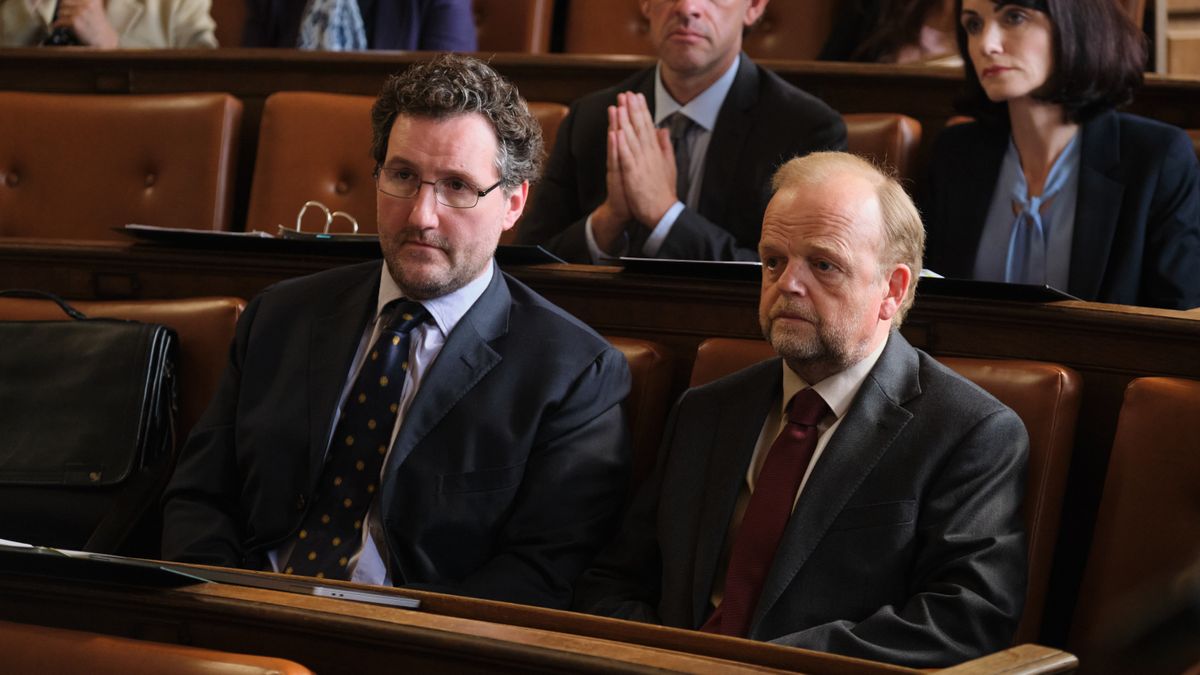 James Hartley and Alan Bates seated in court in Mr Bates vs The Post Office episode 4.