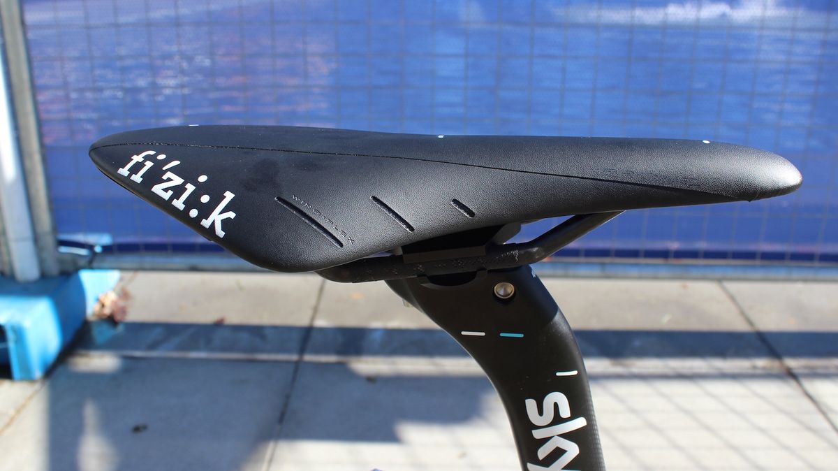 Black on black Fizik Arione for Elissonde