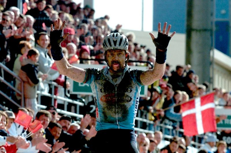A barely recognisable Johan Museeuw wins in 1996