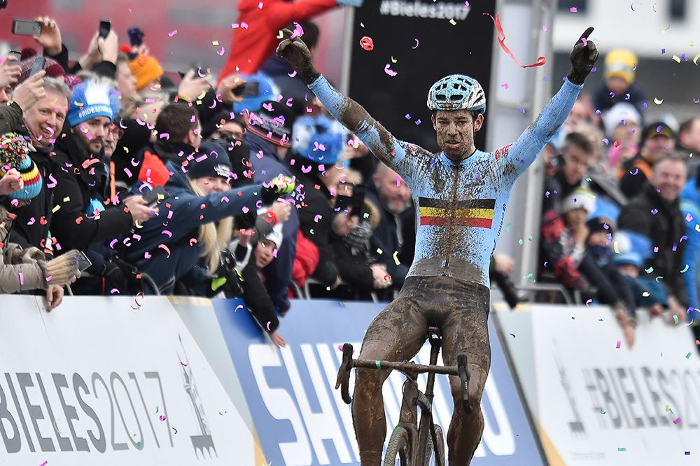Wout van Aert wins the 2017 UCI Cyclo-cross World Championship