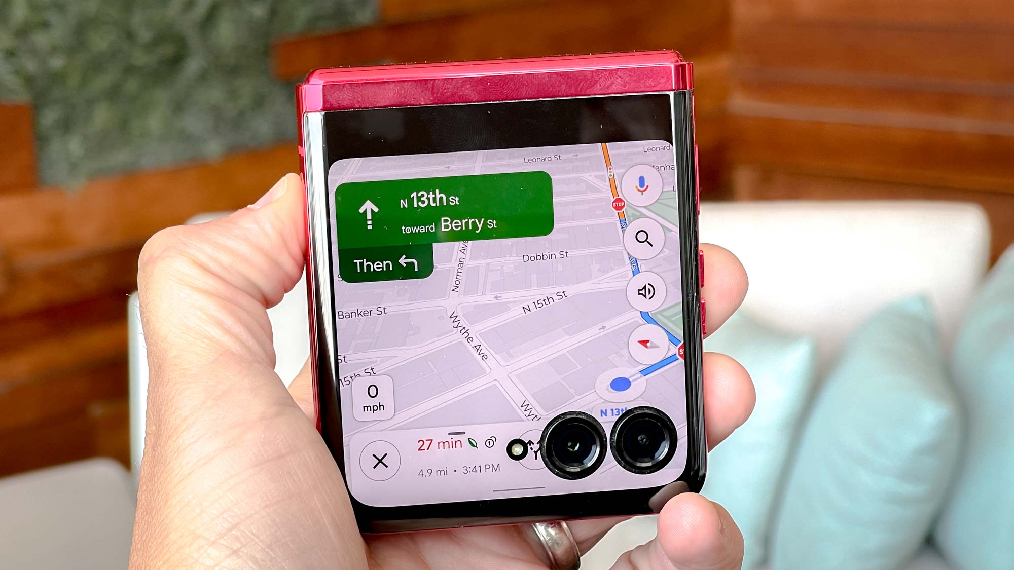 Motorola Razr + Google Maps on the front screen