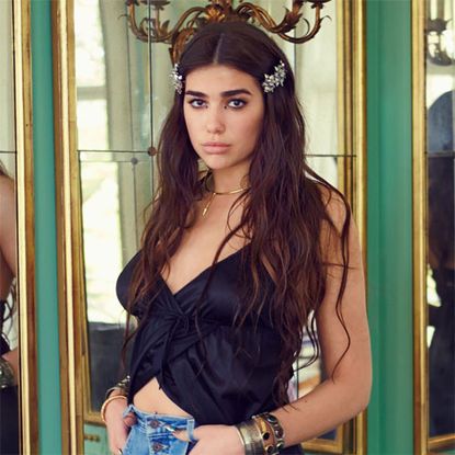 Hairstyle, Denim, Black hair, Beauty, Fashion accessory, Fashion, Long hair, Youth, Waist, Model, 