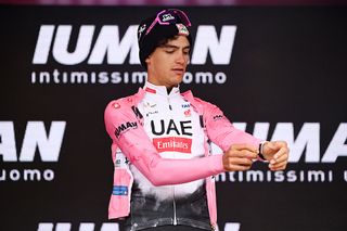 2025 Giro d'Italia stage 17: Isaac del Toro puts on his latest pink jersey
