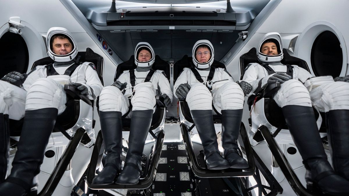 شاهد رحلة رواد الفضاء SpaceX’s Crew-6 مباشرةً عبر الإنترنت