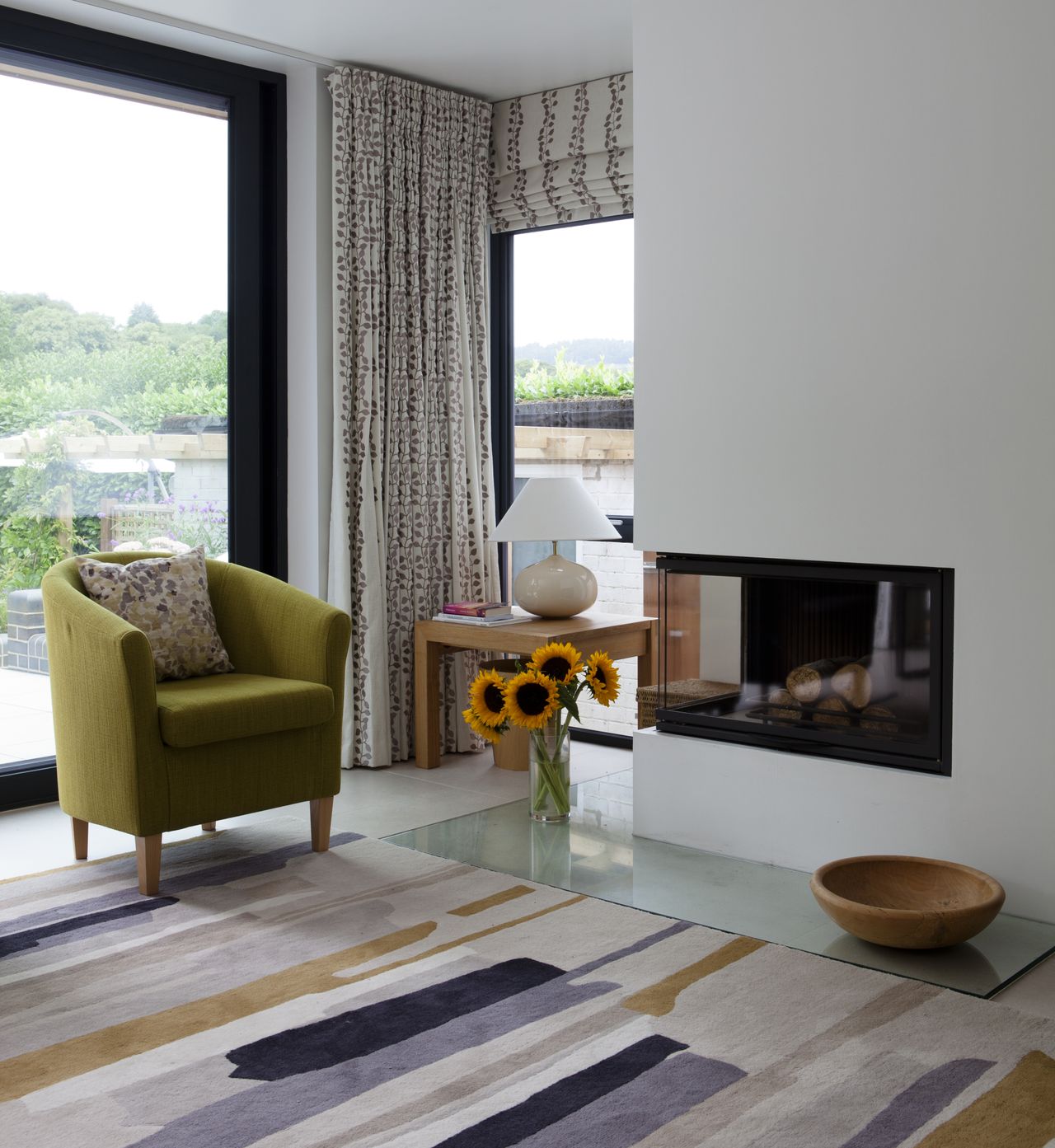 Much of the ground floor features porcelain tiles from Porcelanosa.