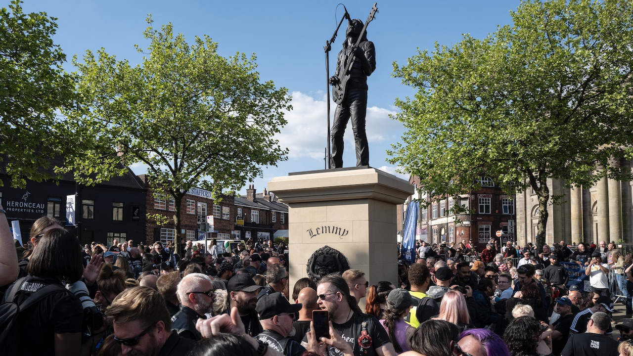 Lemmy Statue