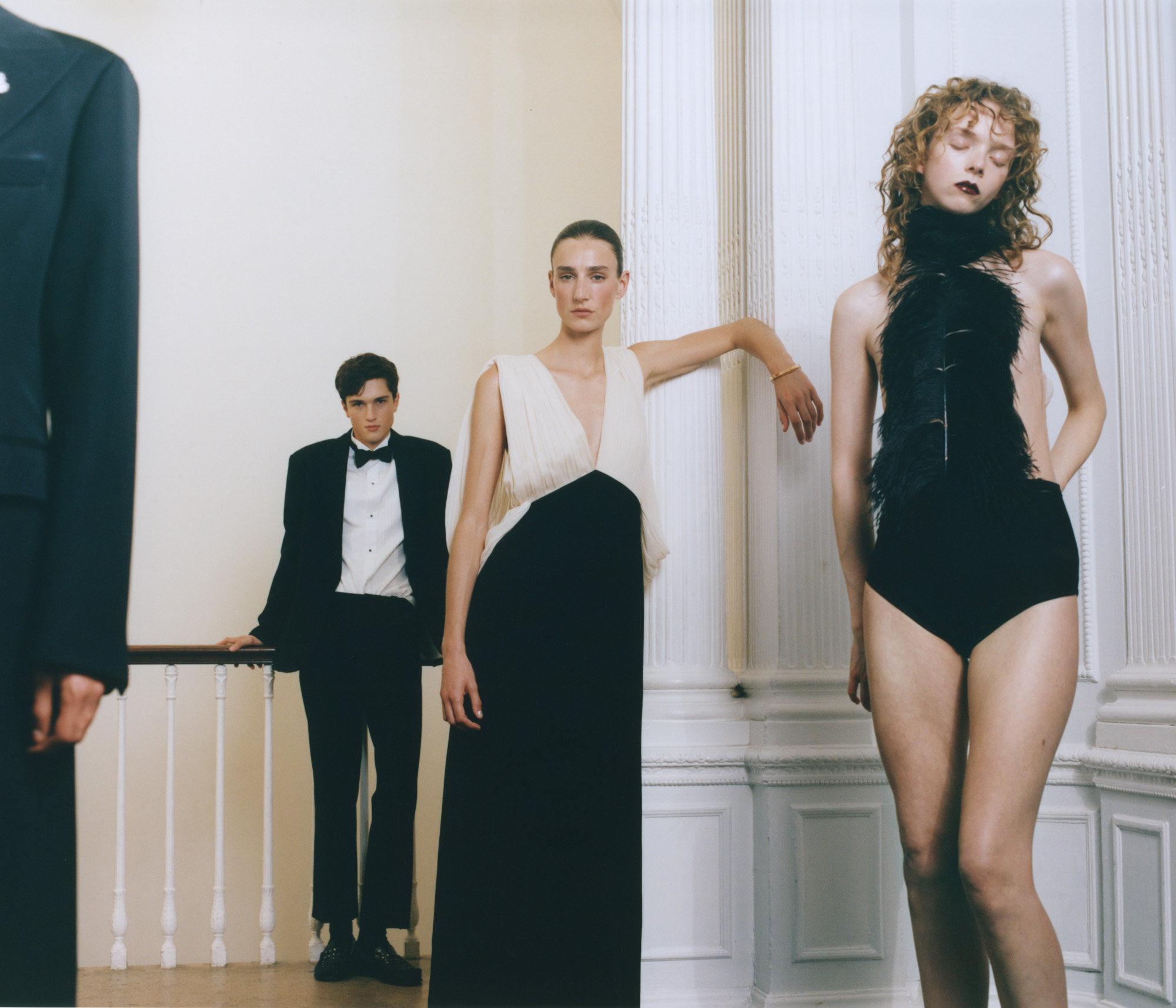 Party Dressing 2025 black and white trend