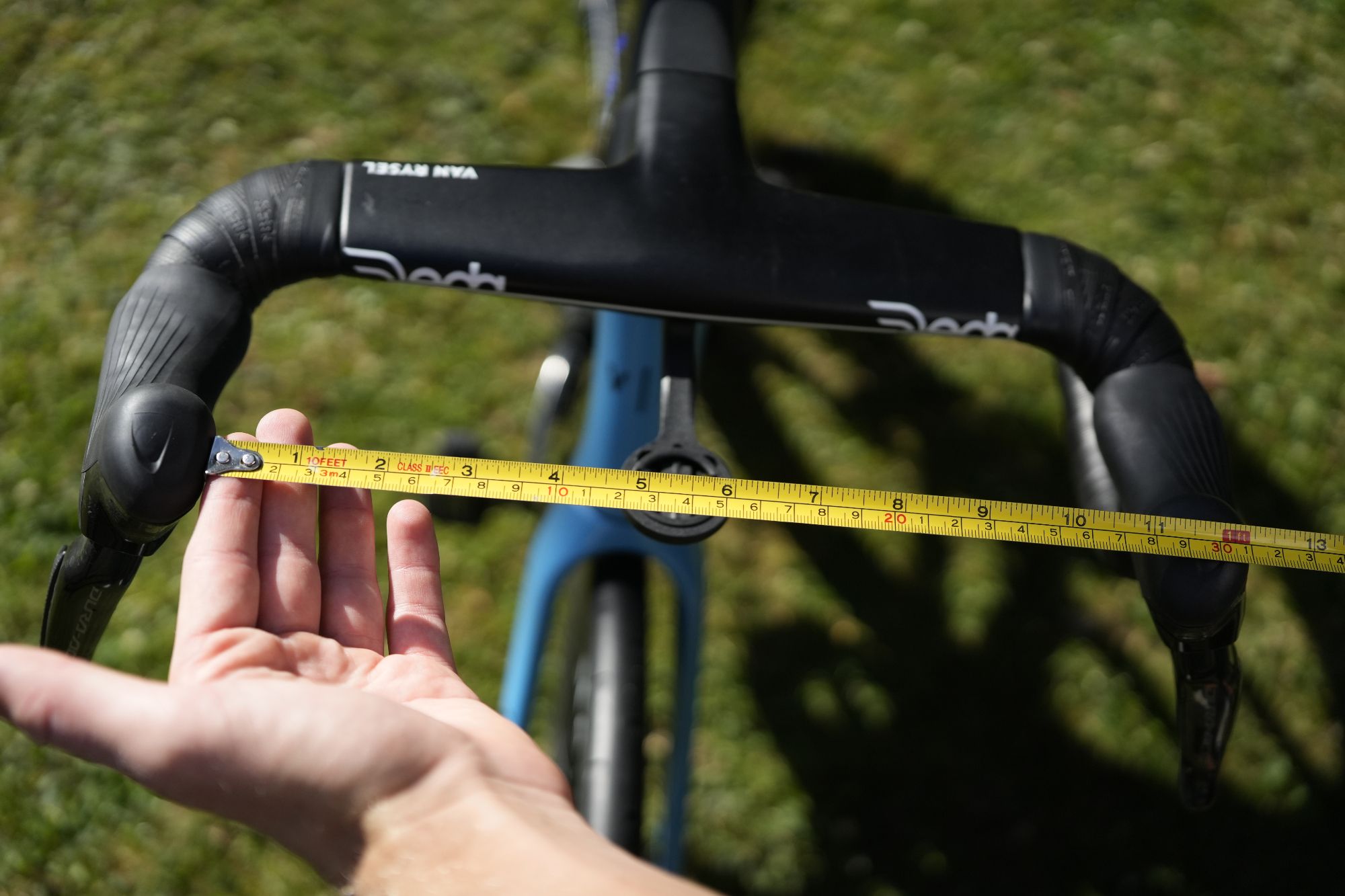 ‘I don’t think anyone has actually crashed because their bars are too narrow’ – riders frustrated by new handlebar width rule at British road races