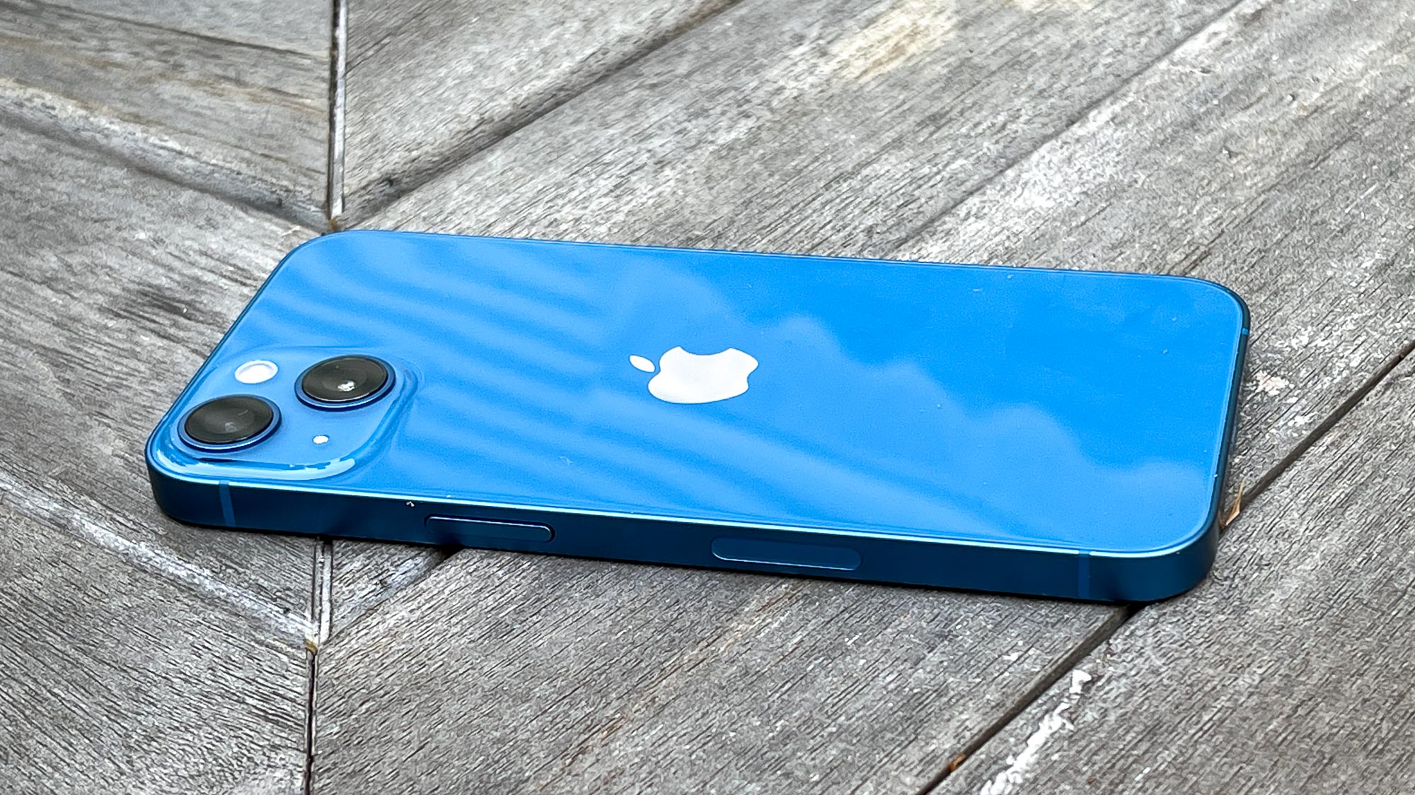iPhone 13