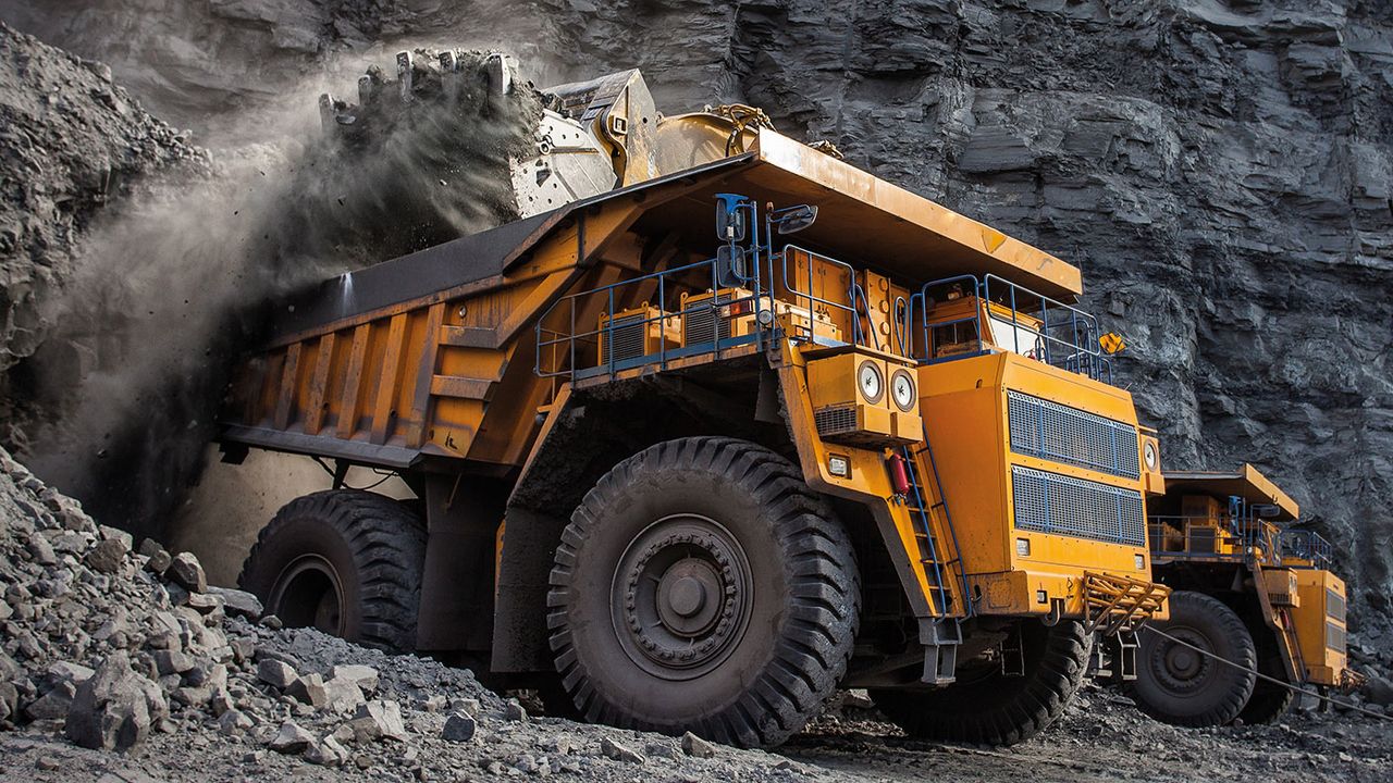 Mining dump trucks