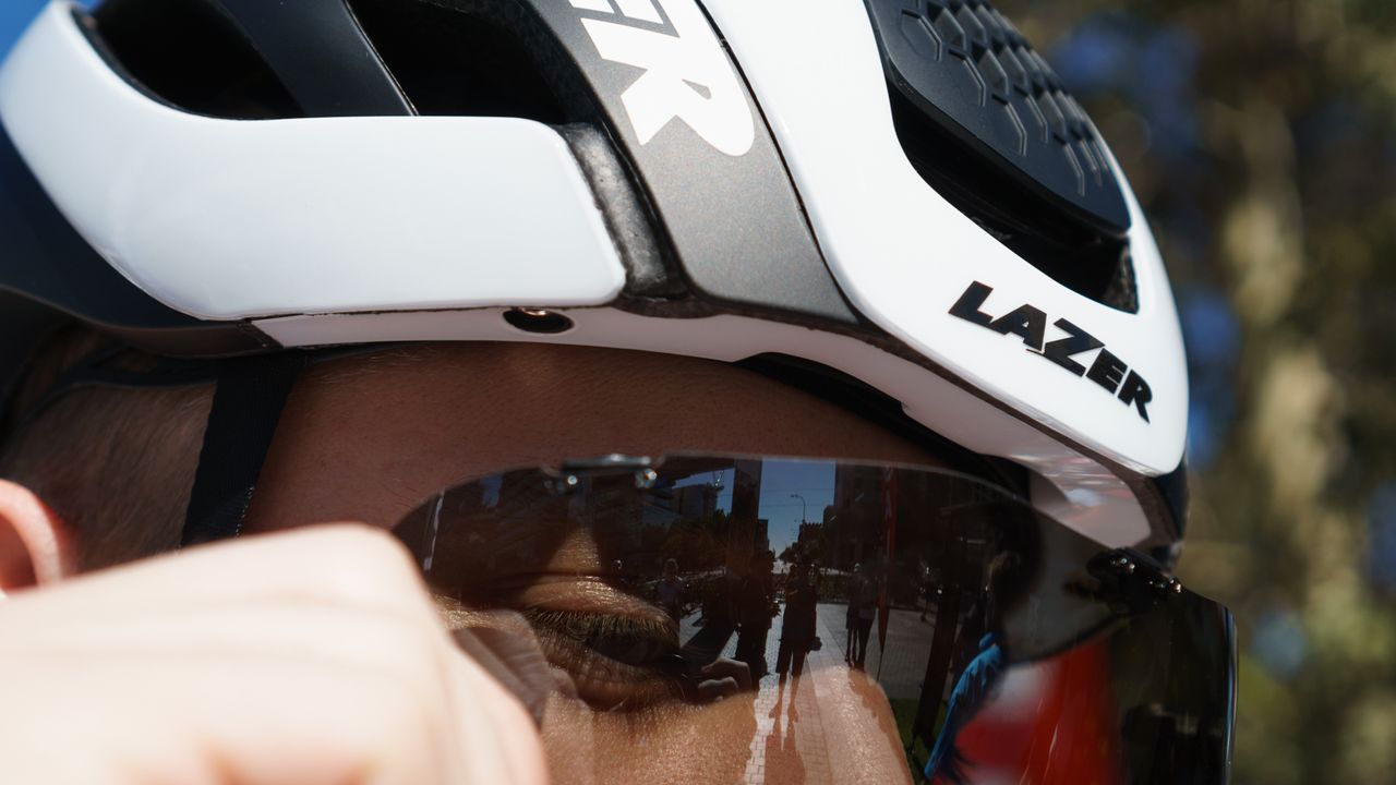 The Bullet 2.0 features a magnetic clip-on visor